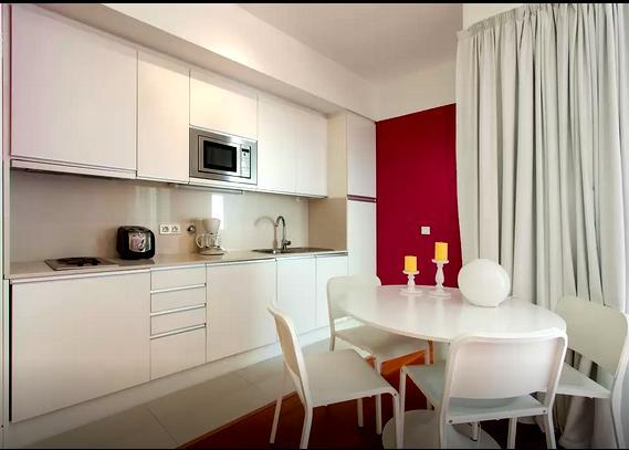 Your Home In Palacio Do Bairro Alto Lisboa Стая снимка